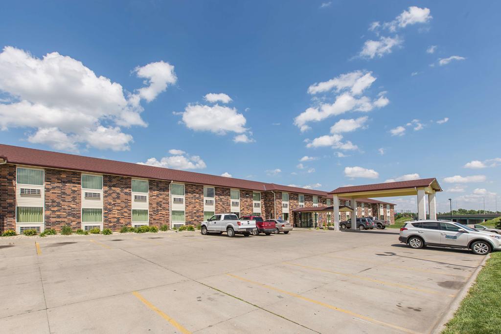 Motel 6 Omaha - Central La Vista Exterior photo